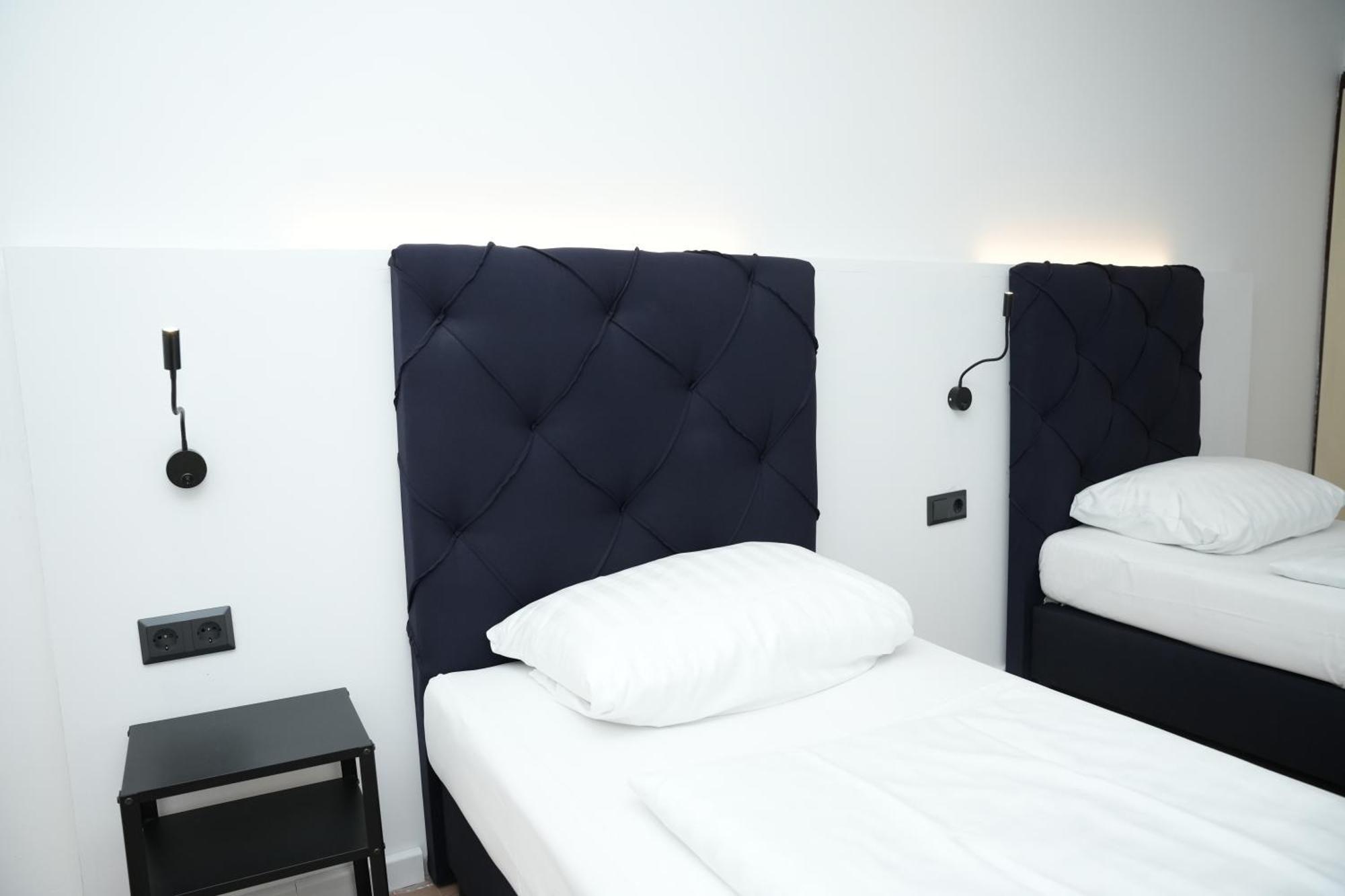 Haven Hotels - Hotel Am Stadion Леверкузен Екстериор снимка